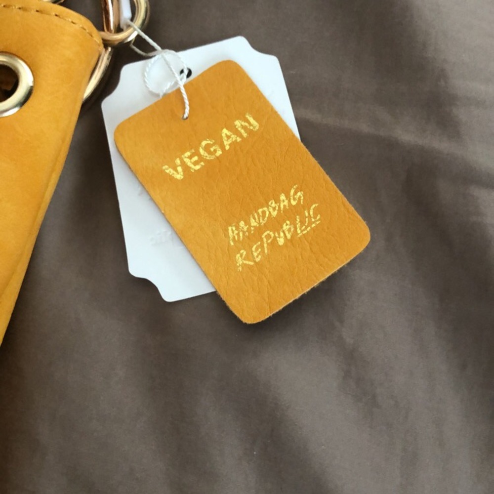 Purse - Picture 2 of 2
